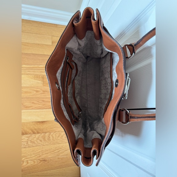 Michel Kors Hamilton purse - Picture 3 of 3